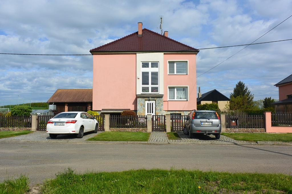 Rodinne Ubytovani - Family Accommodation Kobylice Exterior photo